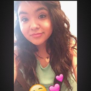 Meet your Posher, Daniela