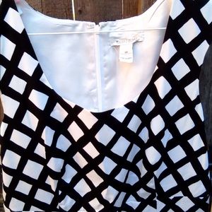 WHBM sleeveless basket weave dress black/white 10