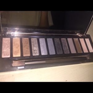 Naked Smokey Palette