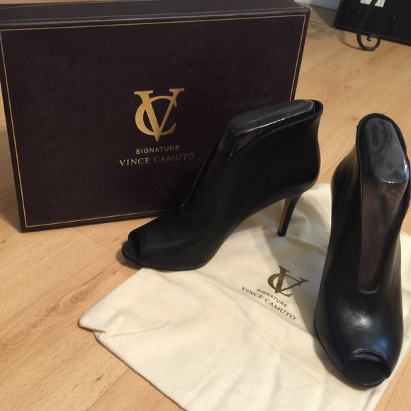 Vince Camuto Shoes - Vince Camuto Signature Booties (New InBox)