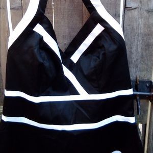 WHBM black and white halter dress size 8