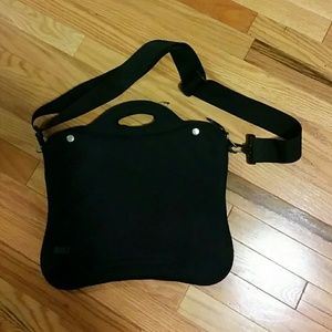 Built NY laptop bag