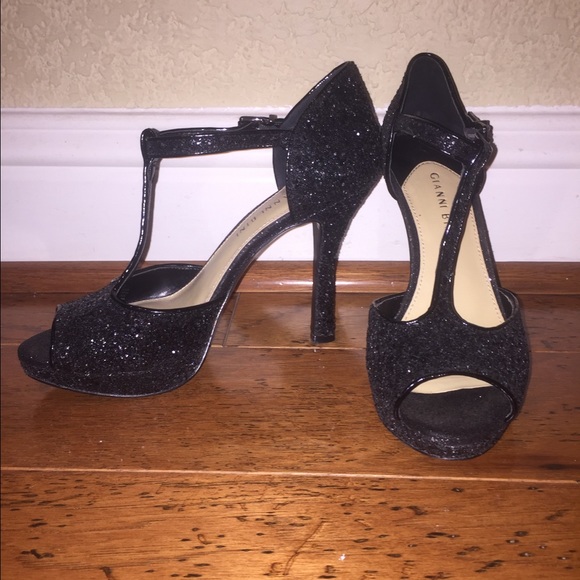 Black Sparkly Gianni Bini Heels!
