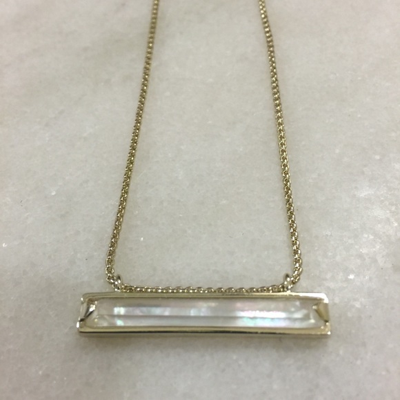 Kendra Scott Eleanor Necklace - Gold/ Ivory MOP