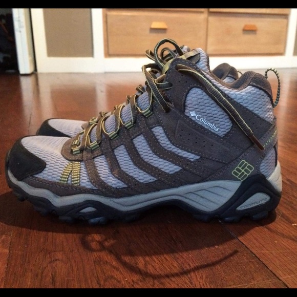 Columbia Helvatia hiking boots EUC