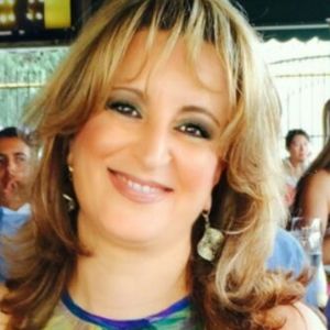 Meet your Posher, Hala