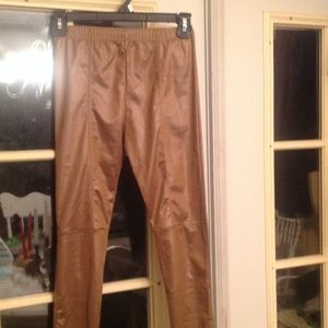 Faux leather look leggings