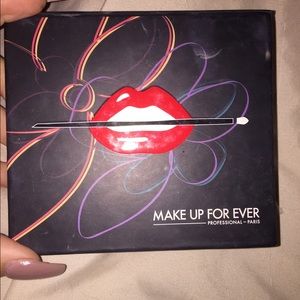 Makeup Forever eyeshadow palette