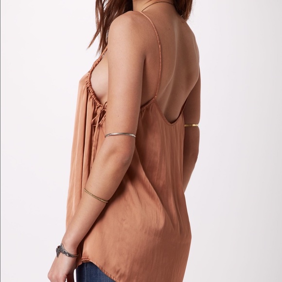 [ále by alessandra] • [serenity side tank] - Picture 4 of 5