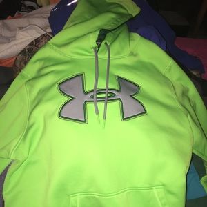 Men's under Armour hoodie