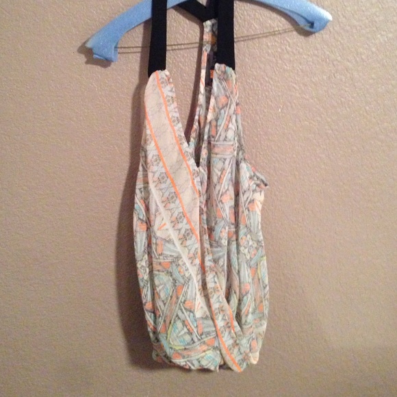Patterned tank top - Picture 1 of 2
