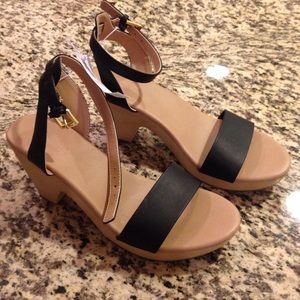 Clog style Old Navy Sandals