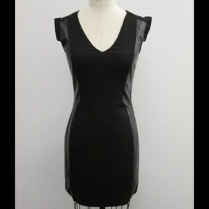 HM - Black bodycon mini dress