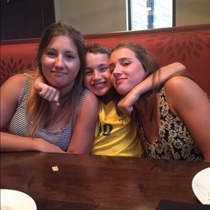 Meet your Posher, Moira