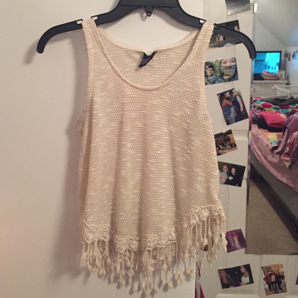rue 21 crop top