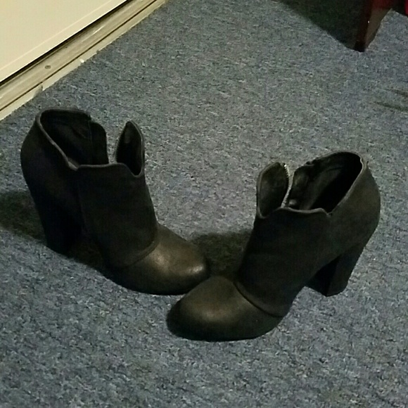Booties - Picture 3 of 4