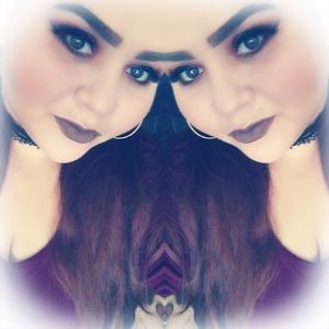 Meet your Posher, Carmen