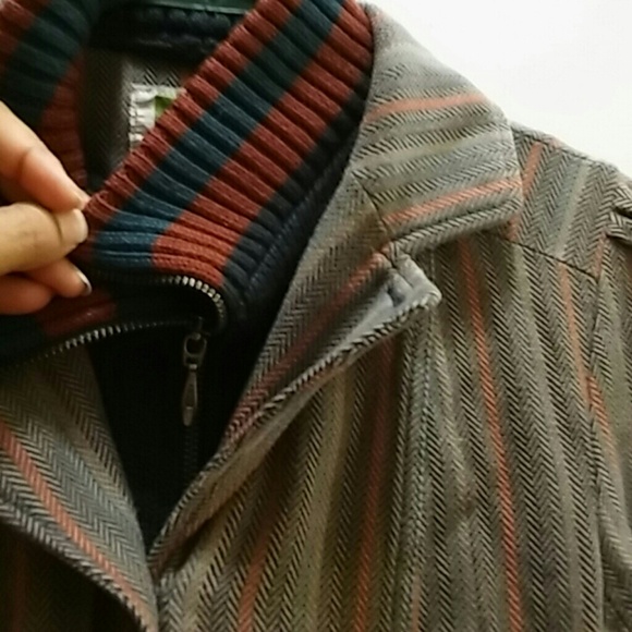 Jacket - Picture 3 of 4