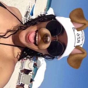 Meet your Posher, Karla