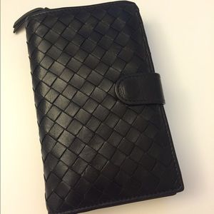 Bottega Veneta continental wallet in black