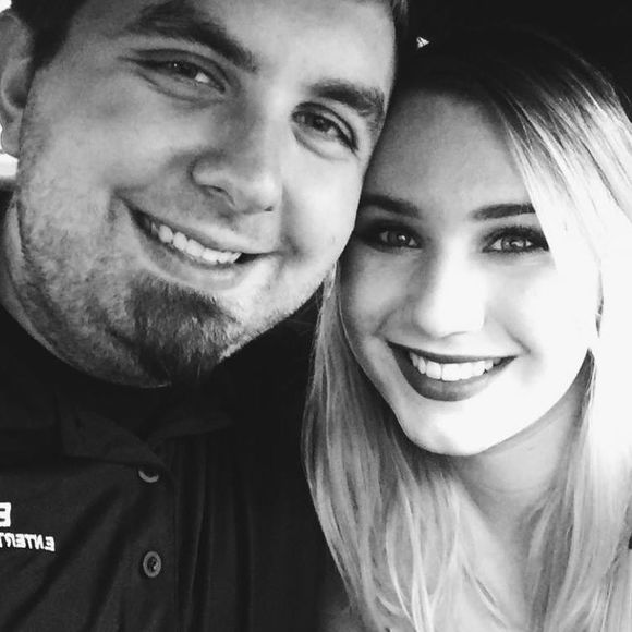 Meet your Posher, Amanda - Picture 1 of 1