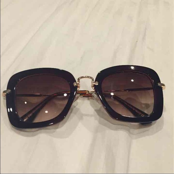 Miu Miu sunglass