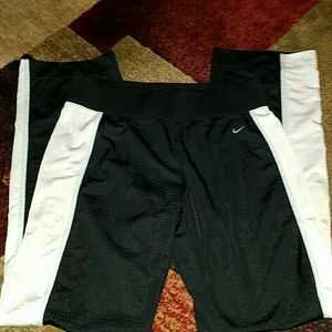 Nike lightweight track pants! Size Medium