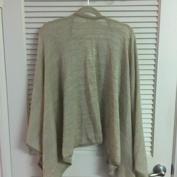 Calvin Klein wrap/shawl - Picture 2 of 3