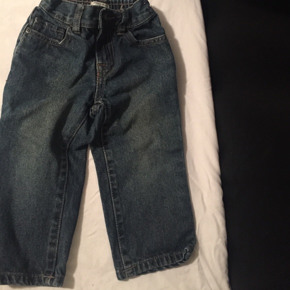 Two pair of jeans 1️8️➖2️4️Months - Picture 2 of 4