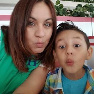 Meet your Posher, Sandy