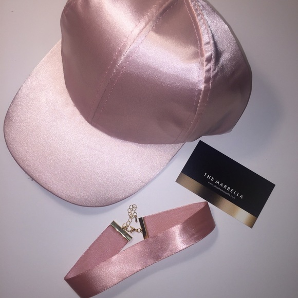 Missguided Accessories - Pink satin bundle💕