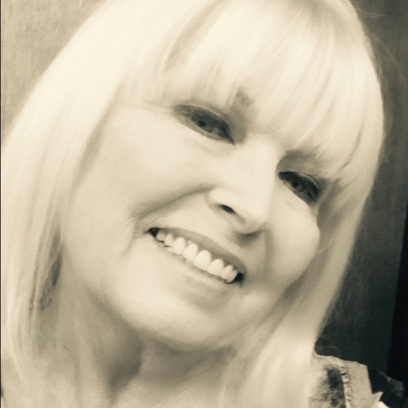 Meet your Posher, Vicki