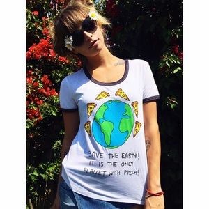 Cute Pizza Tee! T-shirt with pizza 🍕