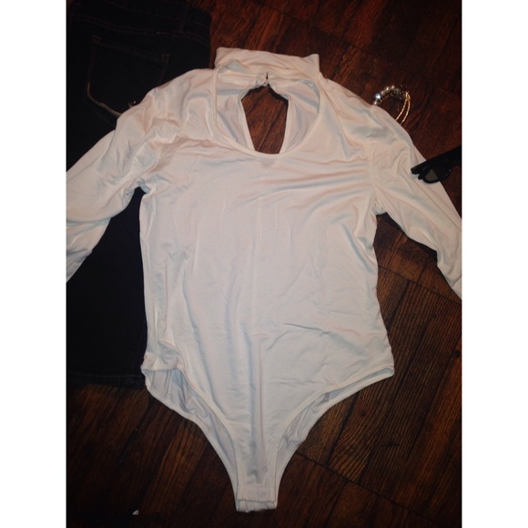 Ivory Longsleeve Body Suit