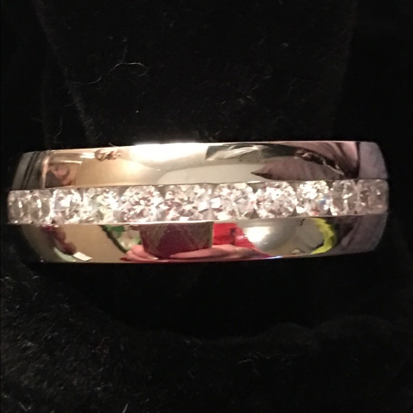 GORGEOUS FAUX DIAMOND BAND - UNISEX 💕❤️💖🎈🎀