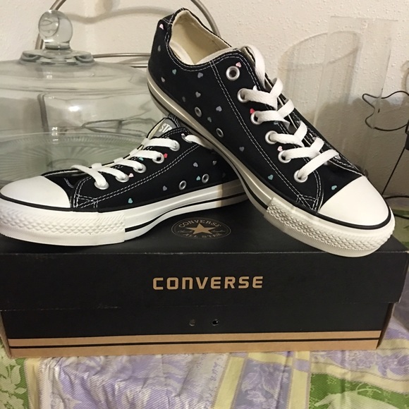Converse size 9