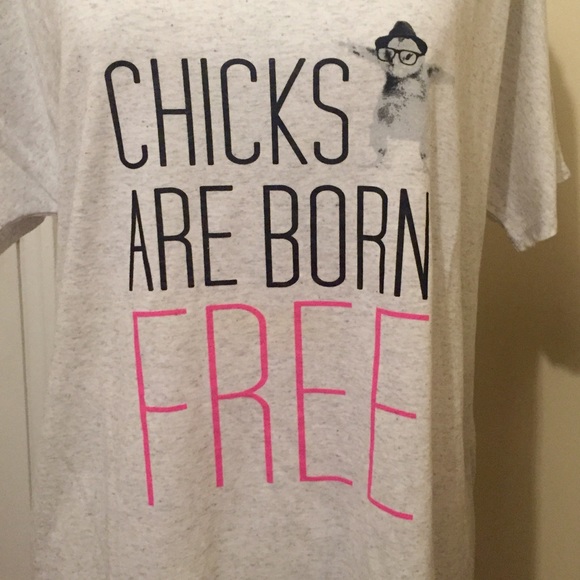 Free Range Chick Graphic Tee - L - Picture 3 of 4