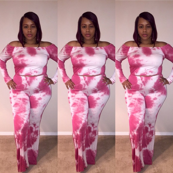 SOLD 👏🏽 Tie Dye Crop Set‼️💣