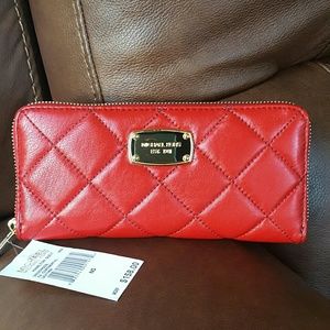 Michael Kors Large Hamilton Red Quilt large wallet
