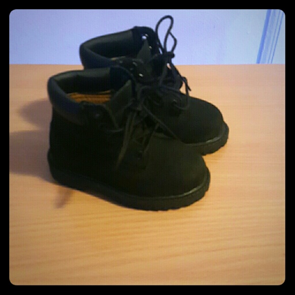 TIMBERLANDS TODDLERS, BRAND NEW, HARD BOTTOM
