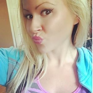 Meet your Posher, Leah