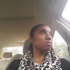 Meet your Posher, Kenisha