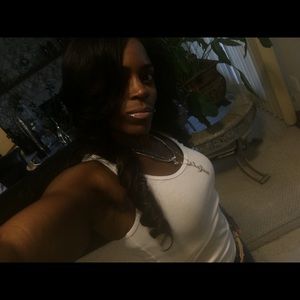 Meet your Posher, Crystal