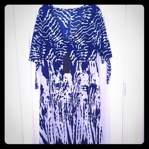 Never worn maxi mid sleeve