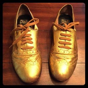 VINTAGE metallic gold oxfords! Barely worn!