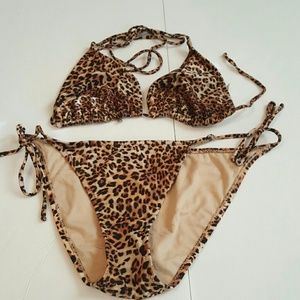 Leopard bikini