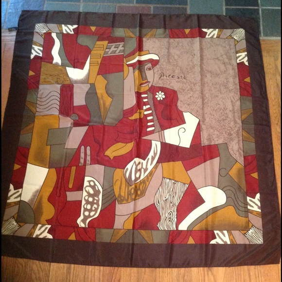 ⭐️NEW⭐️ 100% Hand Sewn Silk Scarf Made In Paris, France