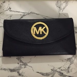 Michael Kors BRAND NEW wallet