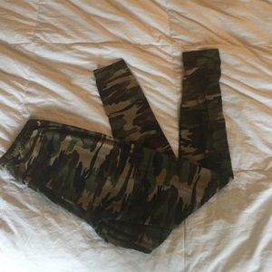 Camo leggings