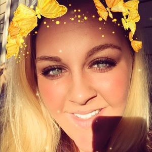 Meet your Posher, Tiffany